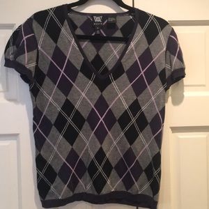 Plaid shortsleeved pullover